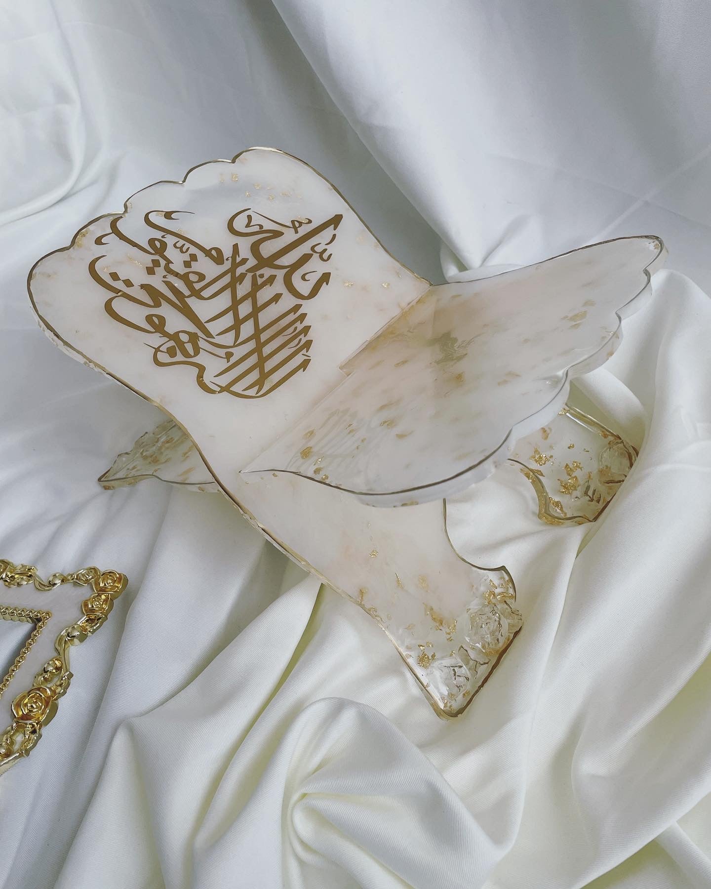 Support pour coran en résine